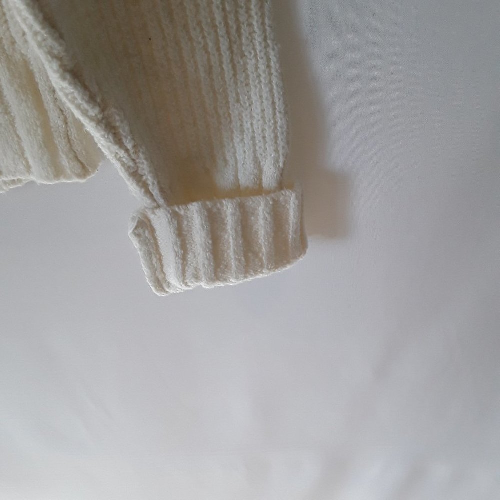 VGW-Allison Joy cream ribbed sweater - Picture 8 of 8